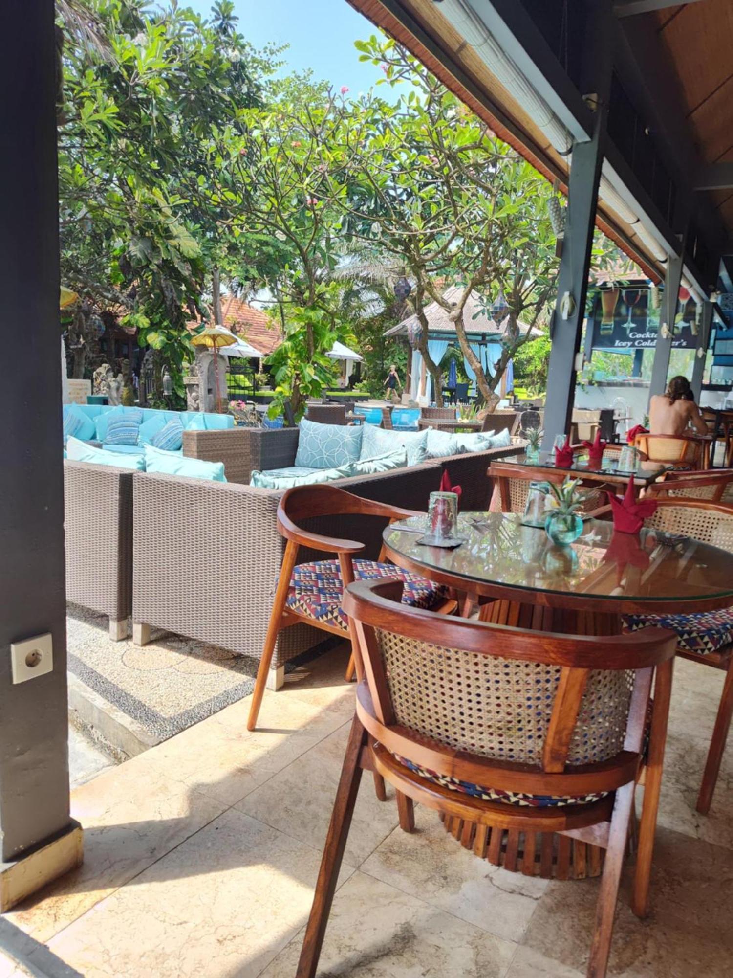 Apartment Spacious Private Pool Apartment-beachside Candidasa